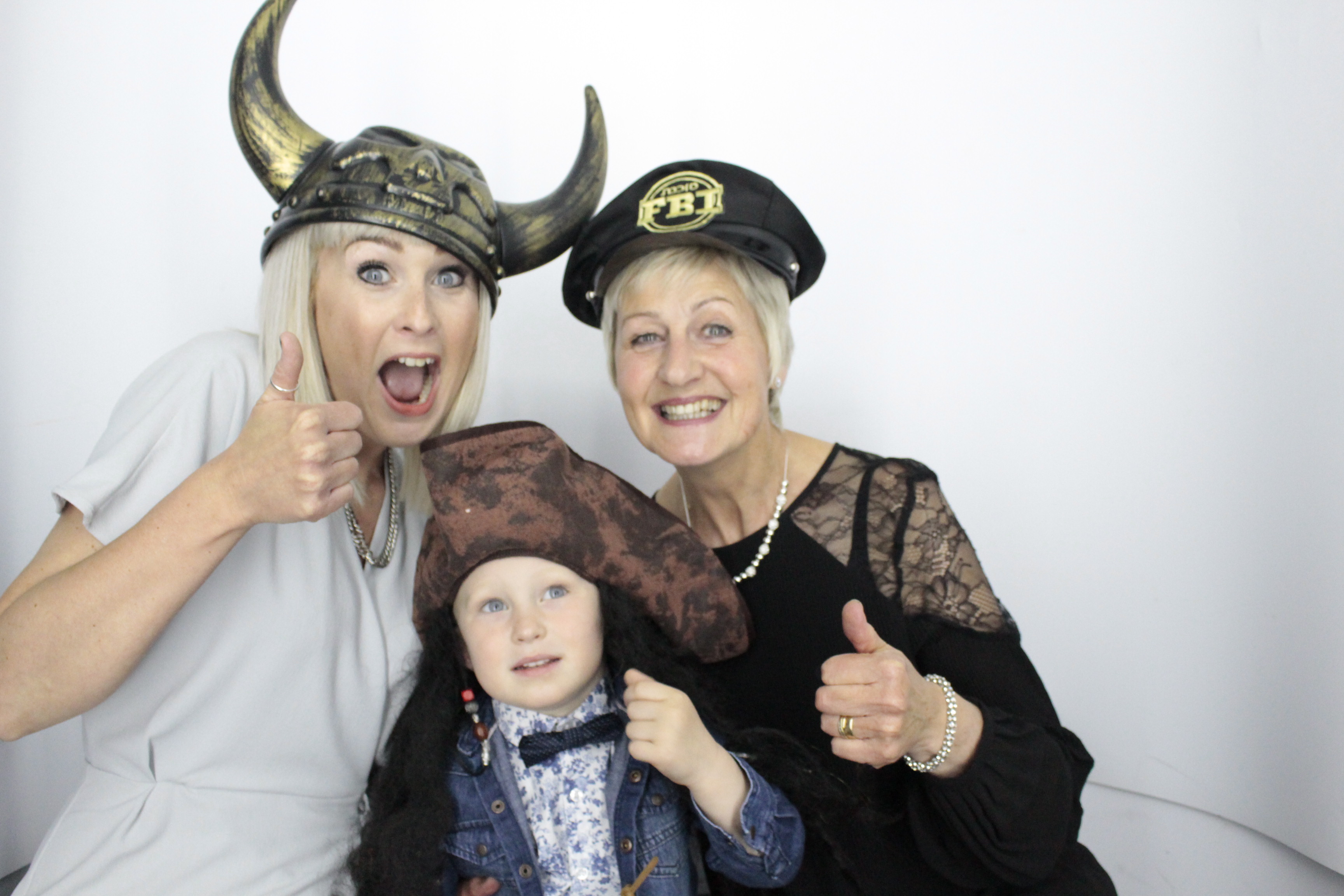 Mandy's 60th  Birthday Party | View more photos from the event at gallery.myphotoboothexperience.co.uk/u/MyPhotoBoothExperienceLtd/Mandys-60th-Birthday-Party